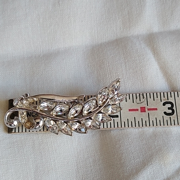 Vintage Rhinestone Leaf Set Earrings & Pin - Picture 6 of 7